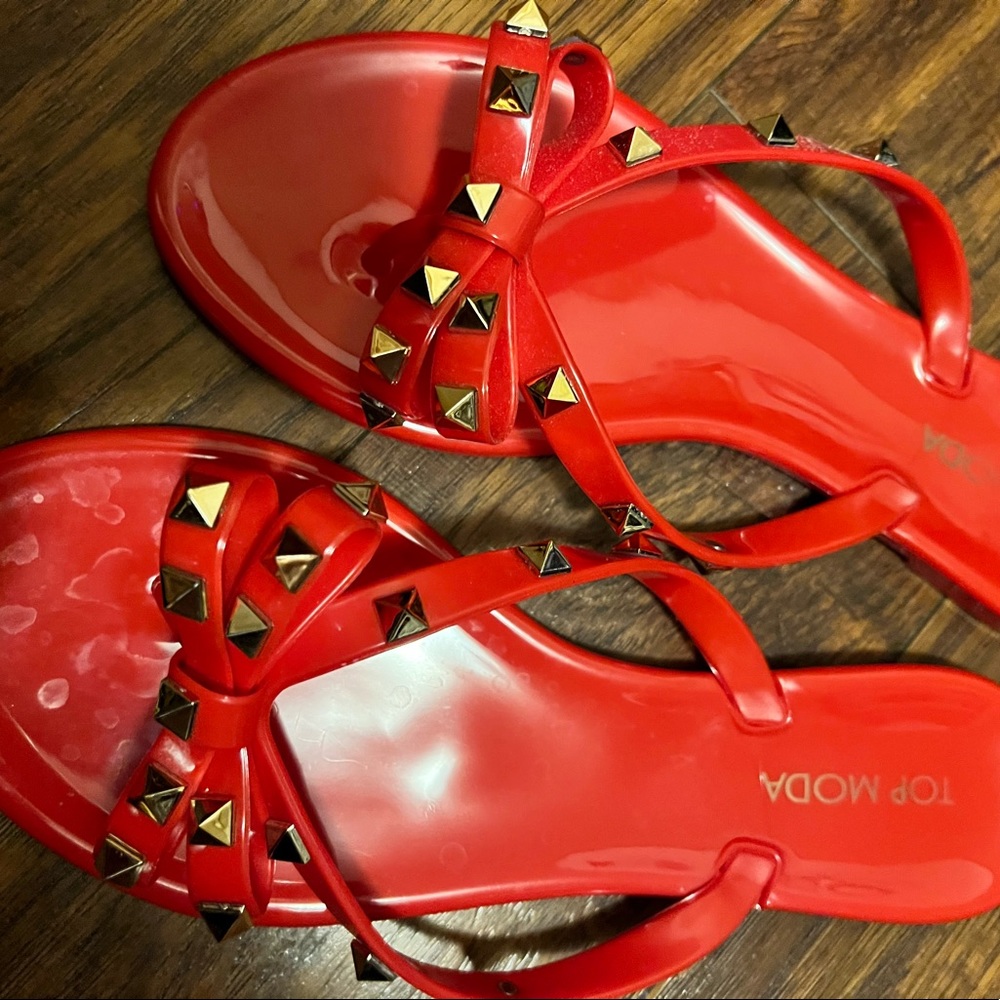 New red flop. Flops